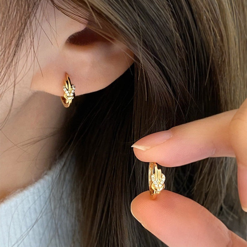Full Diamond Vachette Clasp Earrings