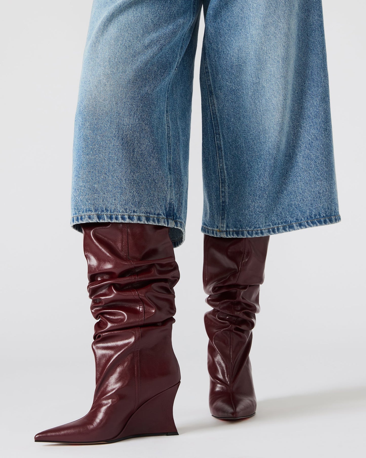 DISTORTION BURGUNDY