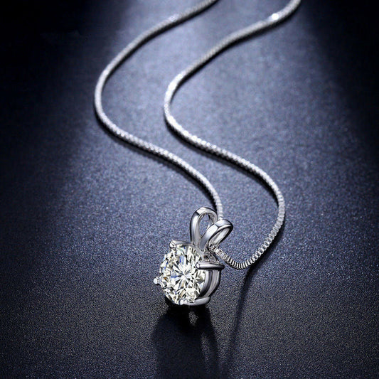 Zircon Pendant Four-claw Necklace Women's Simple Fashion Temperament Trend
